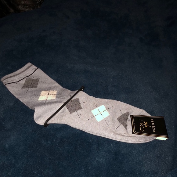 2 Pairs of Dress Socks - Picture 2 of 6